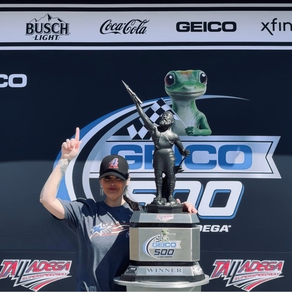 Meet your Posher, Sonya - Picture 4 of 6